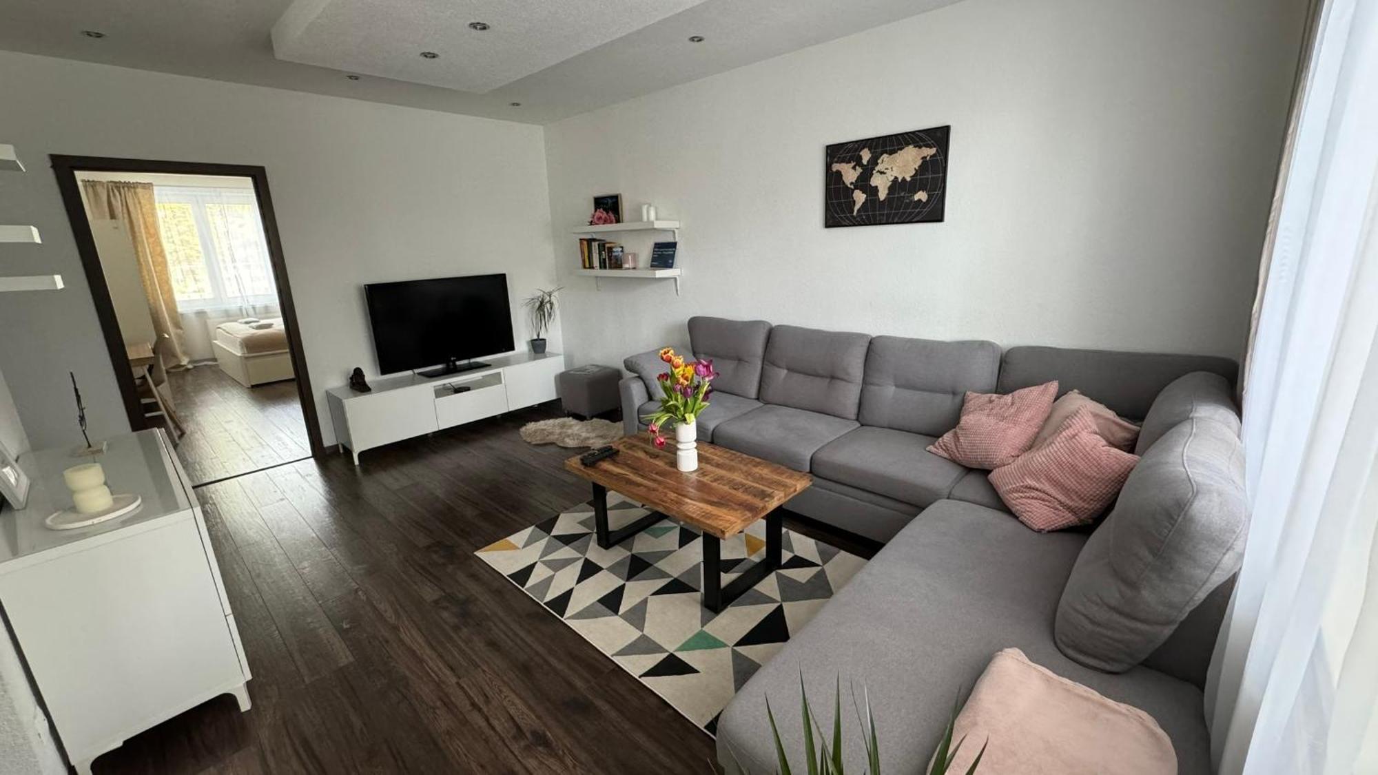 Milde'S Apartment Near The City Center - Hospodarska Street Trnava Eksteriør billede
